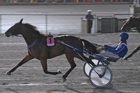 10 - Handluggage Racing.jpg